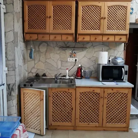 Kenezy Lux Vendeghaz Guest house
