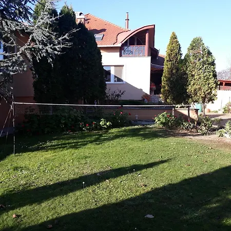 Guest house Kenezy Lux Vendeghaz Hajduszoboszlo