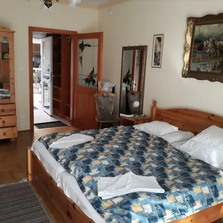 Kenezy Lux Vendeghaz