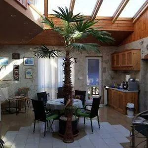 Gasthuis Kenezy Lux Vendeghaz 3*