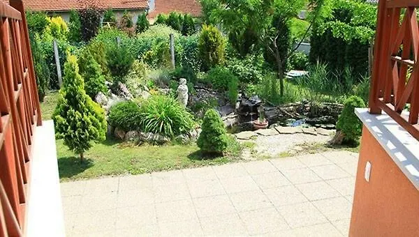 Gasthuis Kenezy Lux Vendeghaz Hajdúszoboszló